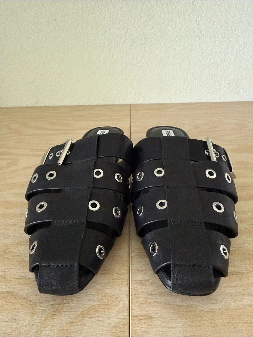 Steve Madden black leather
